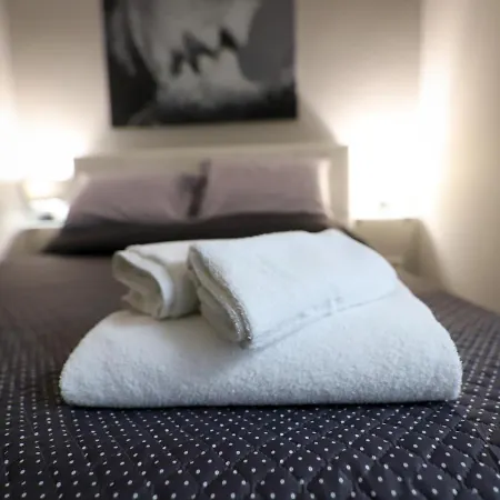 Montesanto Station Nocleg ze śniadaniem